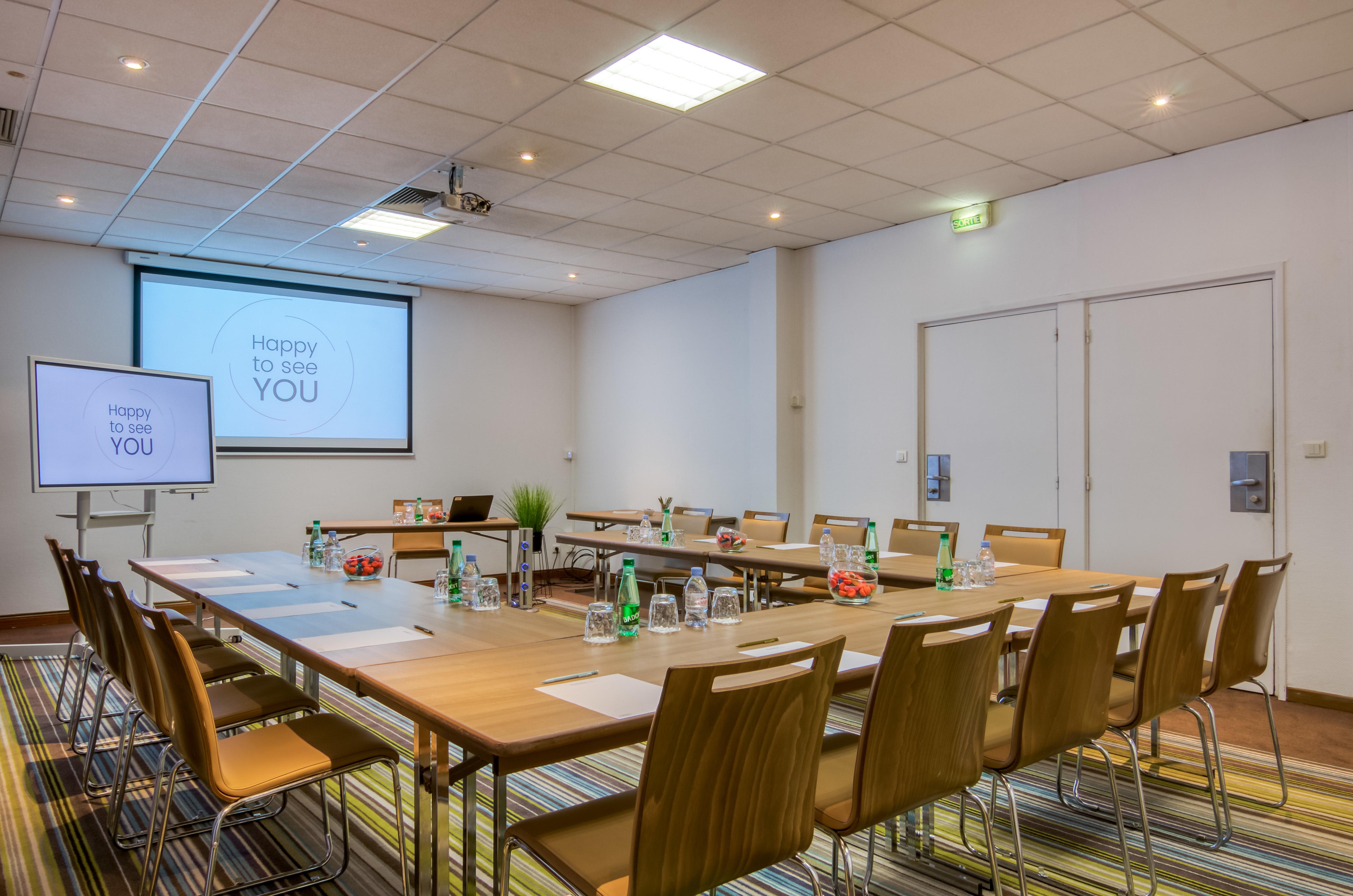 Hotel Mercure Lille Aeroport Экстерьер фото